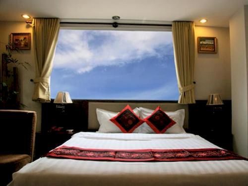 Imperial Saigon 3*