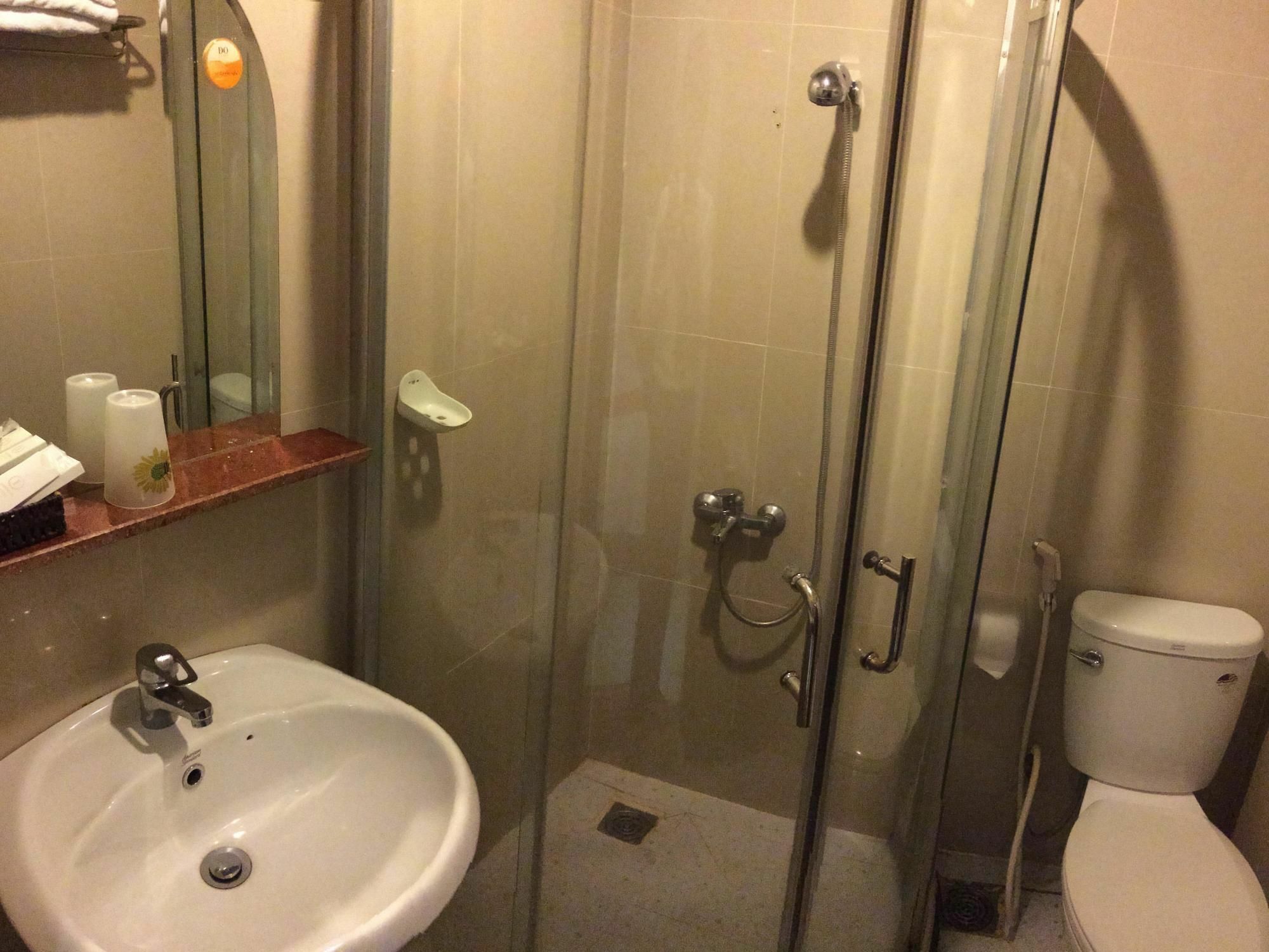 Imperial Saigon Hotel 3*